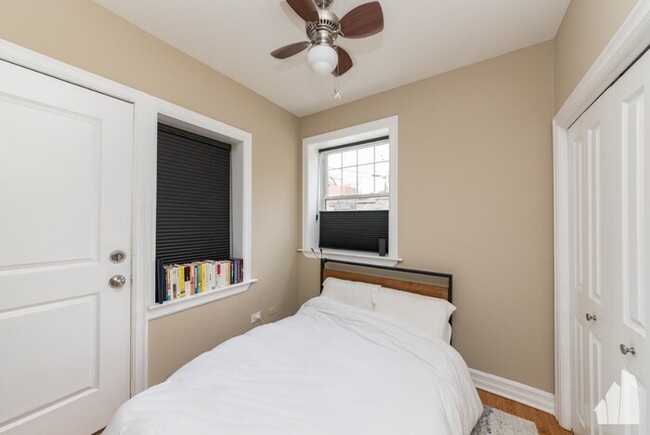 Foto del edificio - Beautiful 1 Bedroom Condo in Lincoln Park!