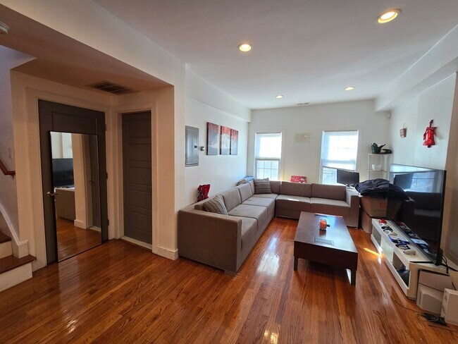 Foto del edificio - 2 Mount Pleasant Pl