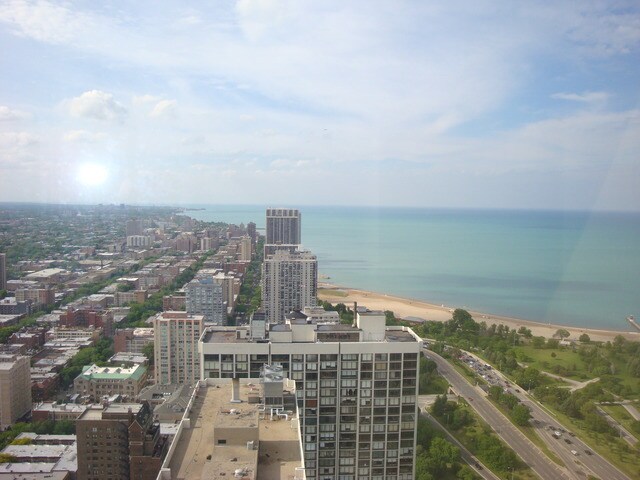 Foto del edificio - 5415 N Sheridan Rd