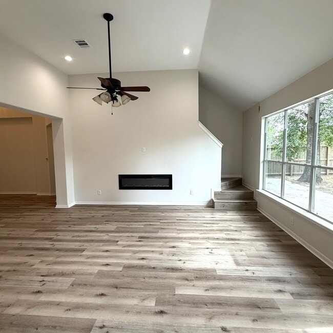 Foto del edificio - 2203 Blossom Creek Trail
