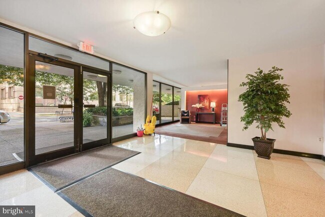 Foto del edificio - 522 21st St NW