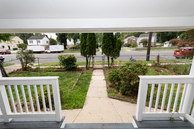 Foto del edificio - 1012 East-West Hwy