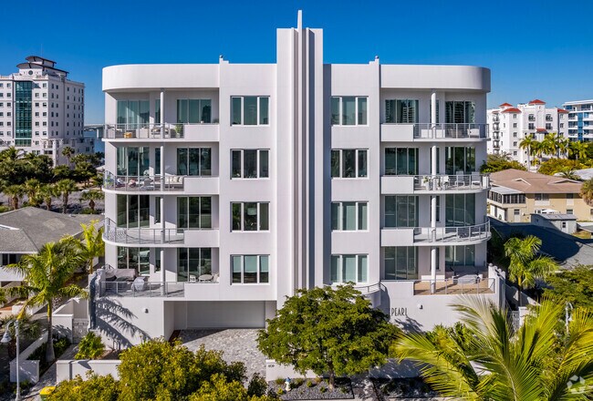 Building Photo - 609 Golden Gate Pt