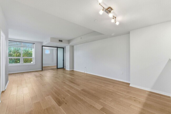 Foto del edificio - 1375 Lick Ave