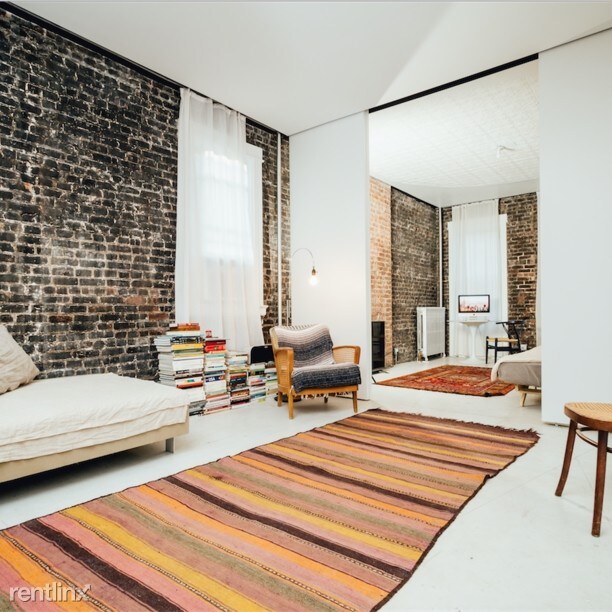 Foto del edificio - 6012 71st Ave