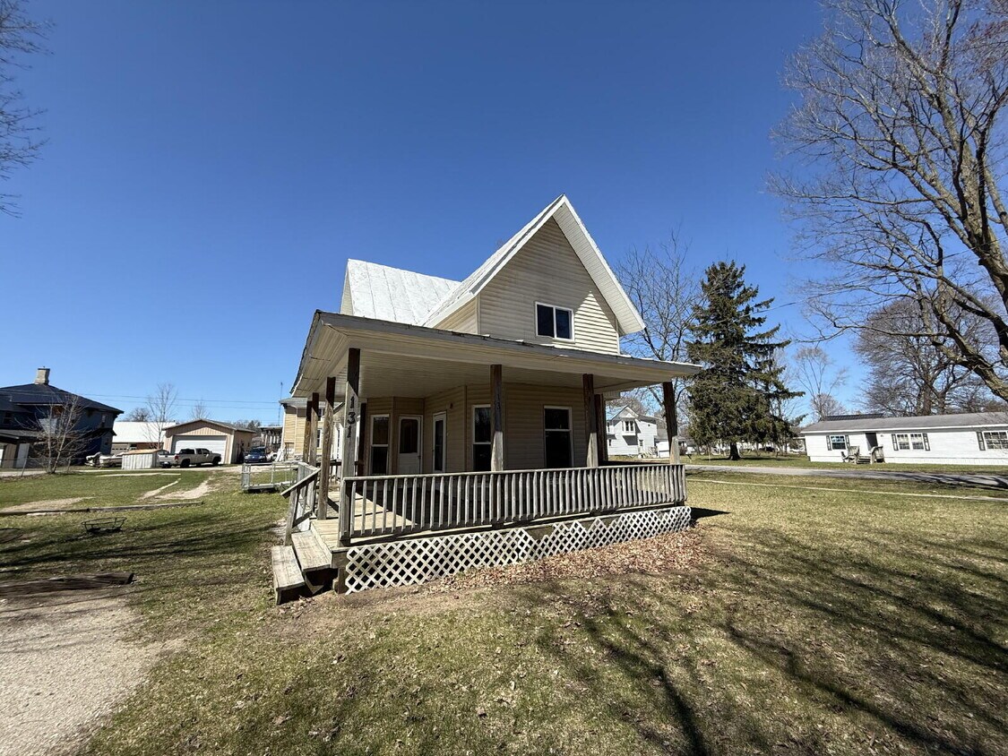 Foto principal - Howard City Multi-level 2BR
