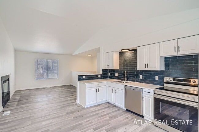 Building Photo - 17032 E Arkansas Dr