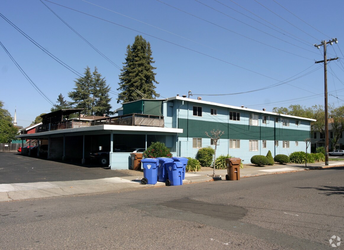 Foto del edificio - Robinell and Ah Lyng Apartments