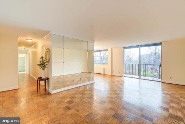 Foto del edificio - 4343 Cherry Hill Rd