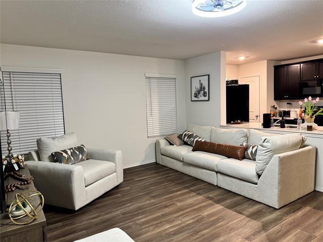 Foto del edificio - 4051 Renee Dr