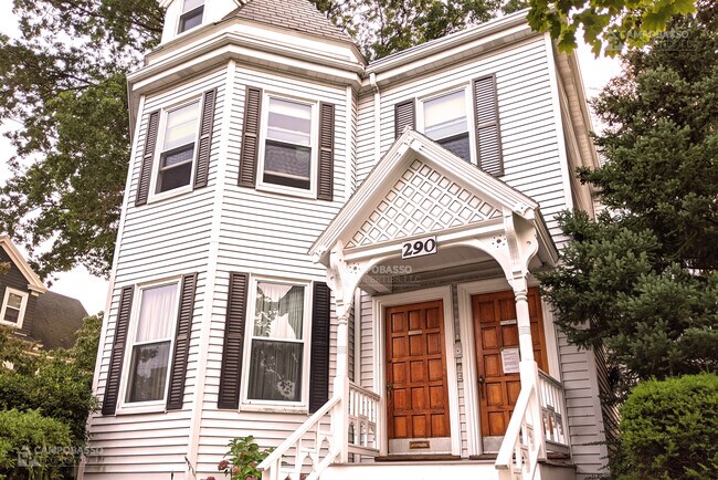 Building Photo - 290 Massachusetts Ave