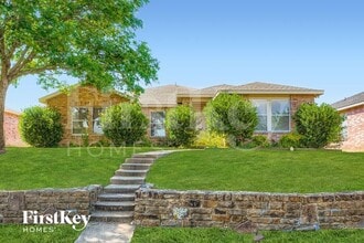 Building Photo - 1395 Stewart Dr