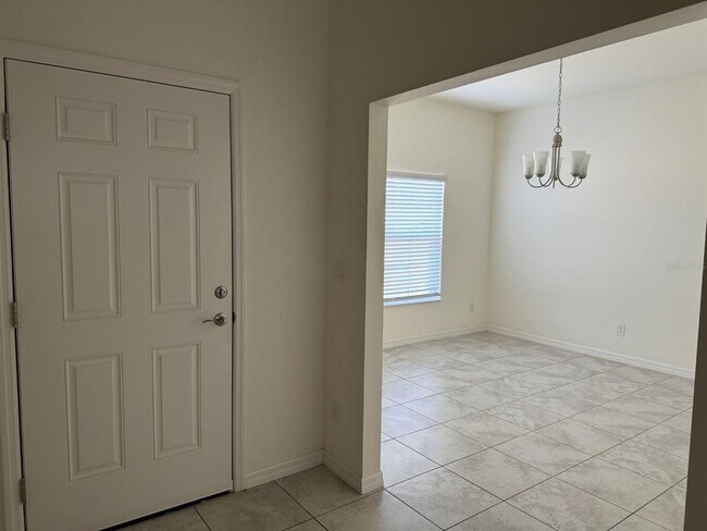 Building Photo - 167 Baytree Dr