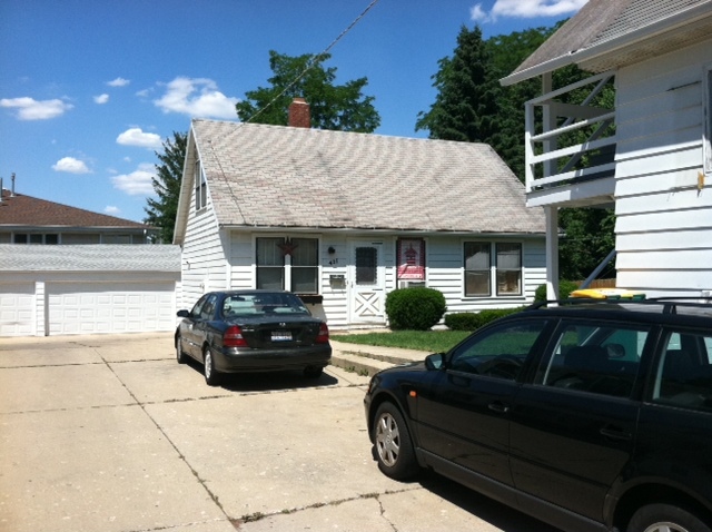 Building Photo - 419 W High St