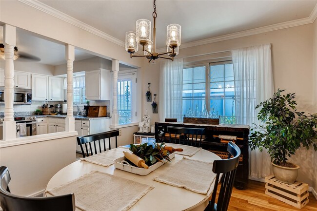 Photo - Beautiful Townhome in Knolls West, Centennial