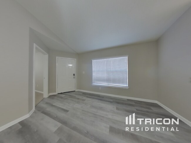 Foto del edificio - 3238 Kelling St