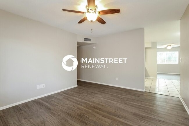 Building Photo - 3 Bedroom Pet-Friendly Home in Glendale, A...
