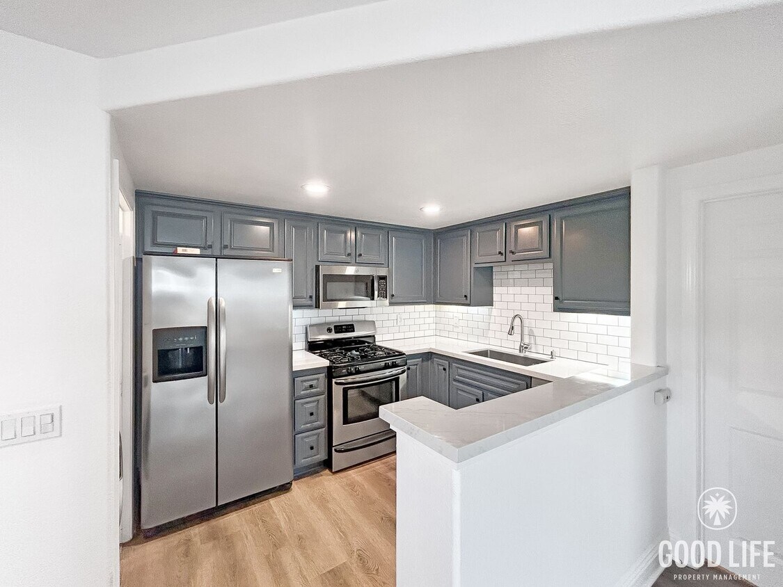 Foto principal - Gorgeous 1B/1BA condo w/ Washer/Dryer and ...