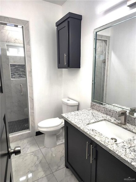 Foto del edificio - 1012 N Woodson Ave