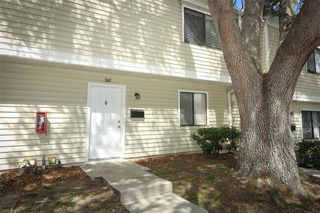 Foto del edificio - 207 Debora Ct