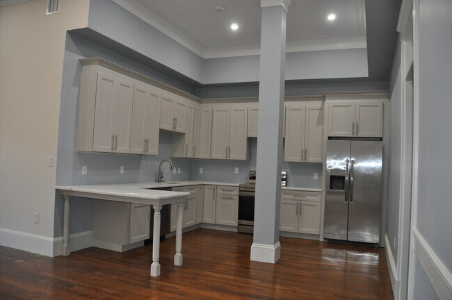 kitchen - 655 Main St