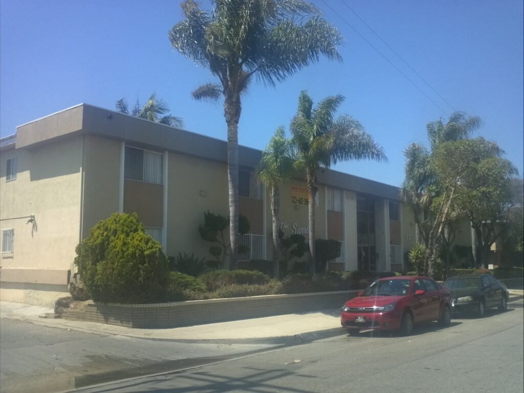 Primary Photo - Sunrise Apartments