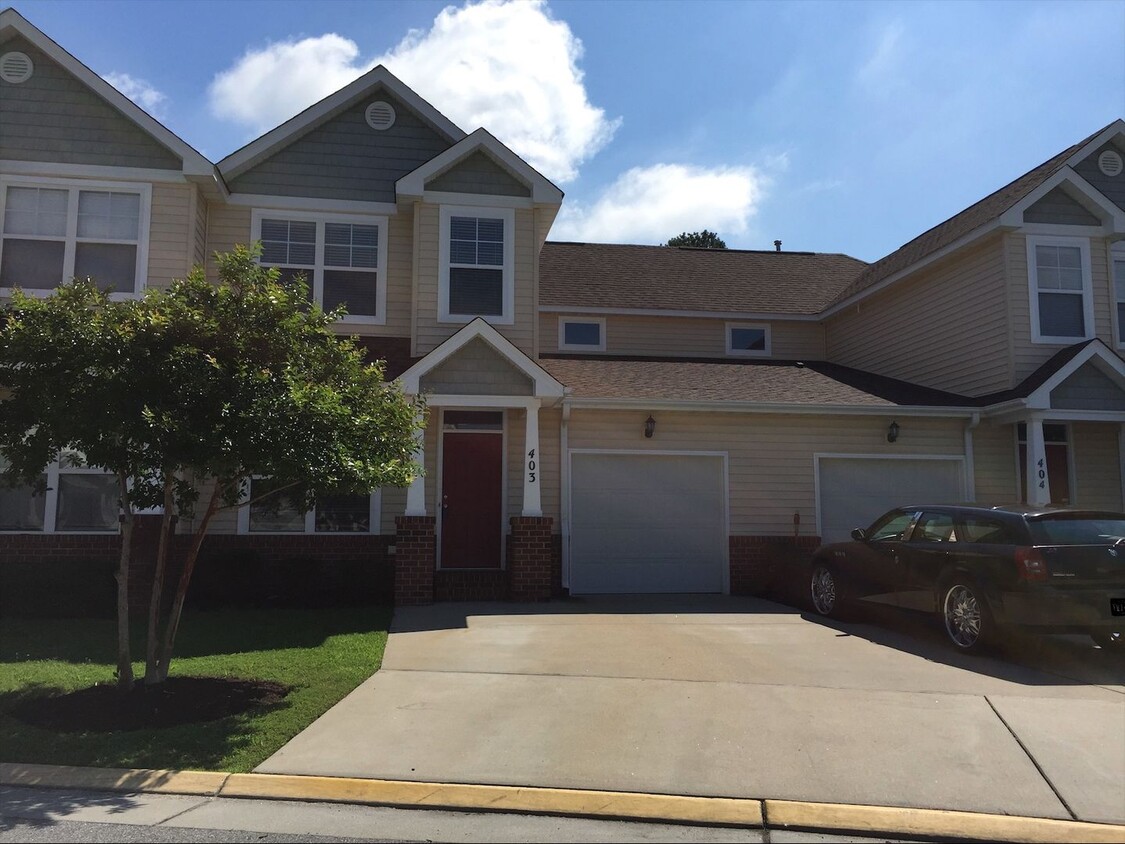 Primary Photo - Beautiful Norfolk Waterfront Condo!
