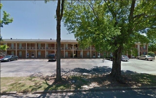 Primary Photo - EASTMONT PLAZA