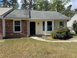 Building Photo - 2111 Rolling Ridge Dr