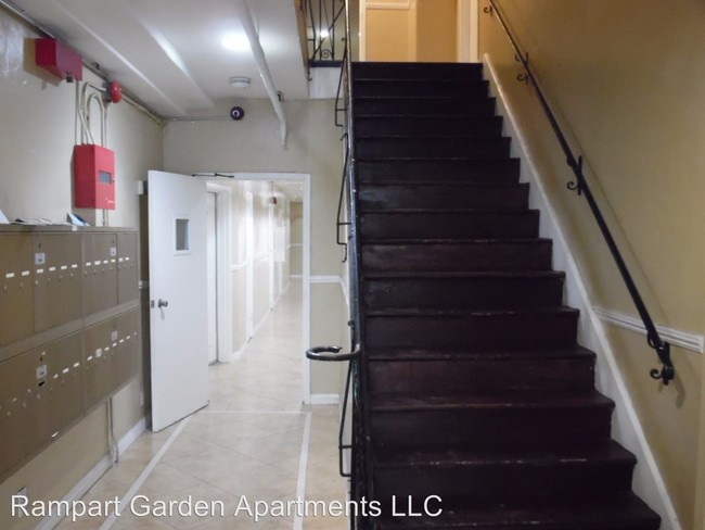 Foto del edificio - 221 N Rampart Blvd
