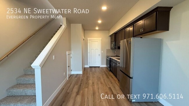 Building Photo - 2534 NE Sweetwater Rd