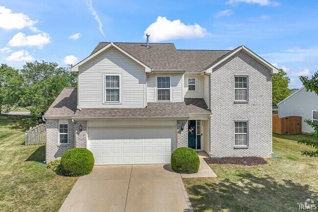 Building Photo - 2540 Sword Ct