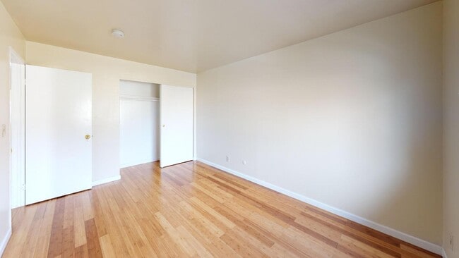 Building Photo - 702 Cassia St