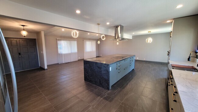 Foto del edificio - 108 Lexington Dr