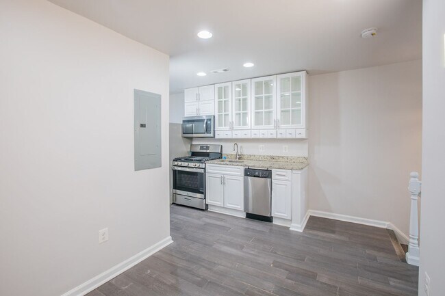 Foto del edificio - Lovely 2 BR/2 BA Condo in Trinidad!