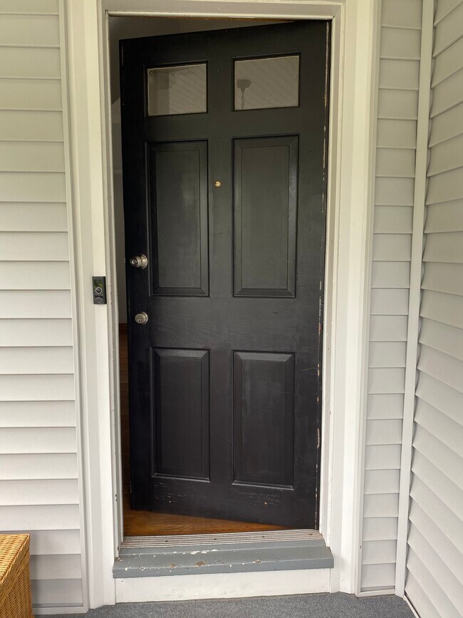 32 Main St, Berlin, CT 06023 Townhome Rentals in Berlin CT