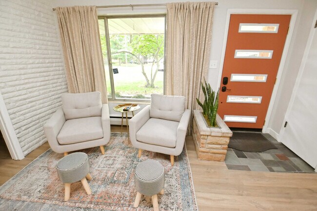 Foto del edificio - 1831 Corby Blvd