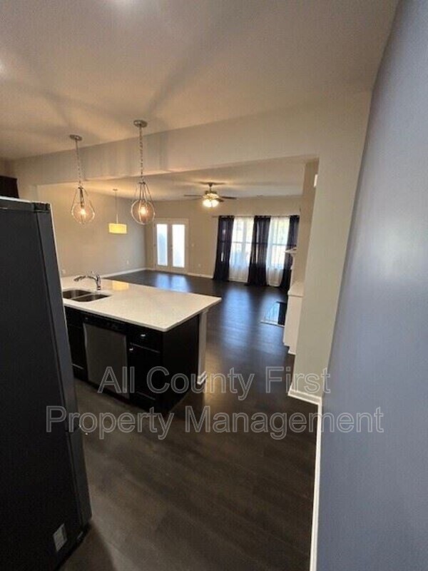 Building Photo - 546 Monticello Blvd SE