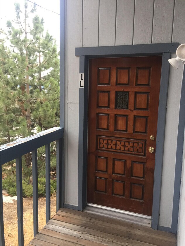 Foto principal - 640 Lakeview Dr