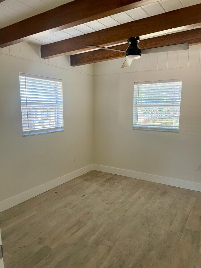 Foto del edificio - 1216 E 138th Ave