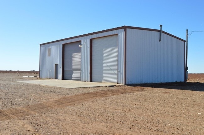 Building Photo - 207 W Broadway