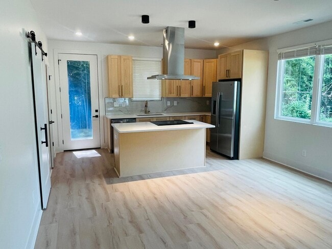 Building Photo - 4444 W Tyvola Rd
