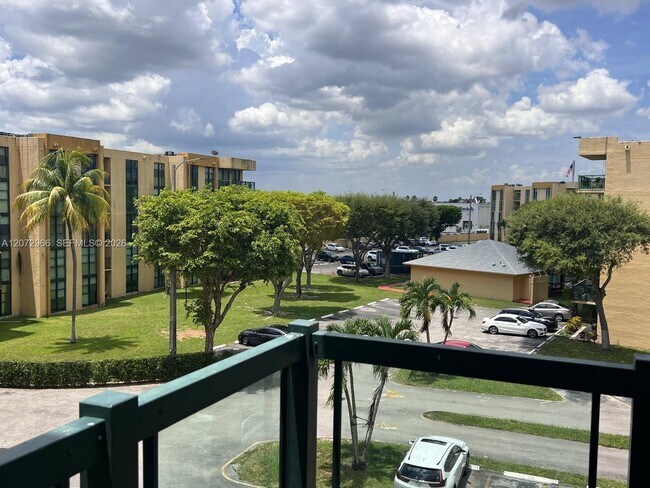 Foto del edificio - 11790 SW 18th St