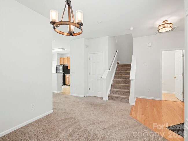 Foto del edificio - 12411 Stratfield Pl Cir