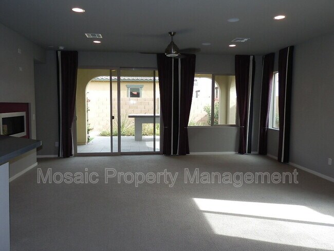 Building Photo - 3641 S Arizona Pl