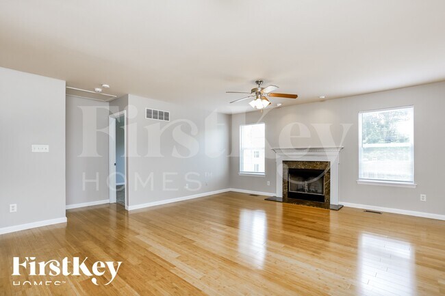 Foto del edificio - 121 Brookfield Blvd