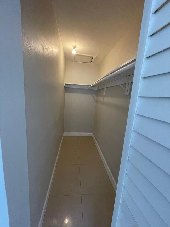 Foto del edificio - 1531 NE 117th St