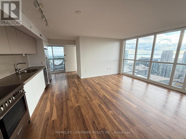 Building Photo - 85 Queens Wharf Rd