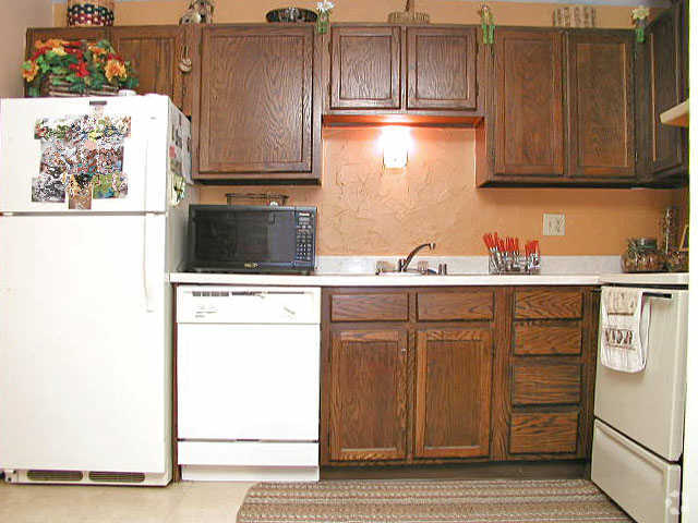 Kitchen - Cedar Hill Apartments