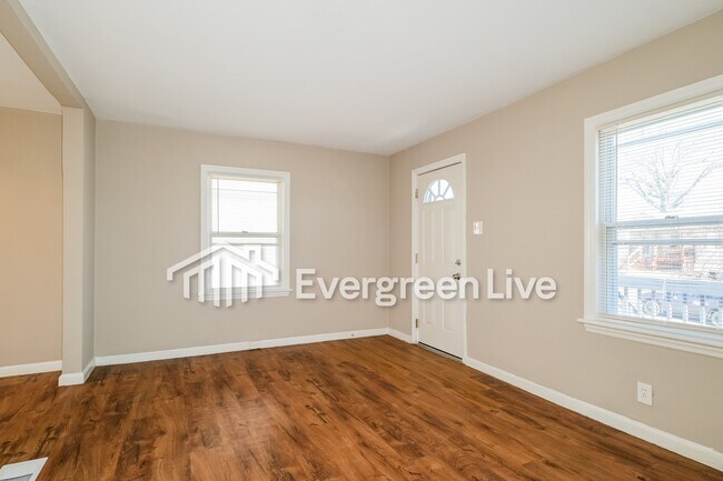 Foto del edificio - 1919 Clare Ct